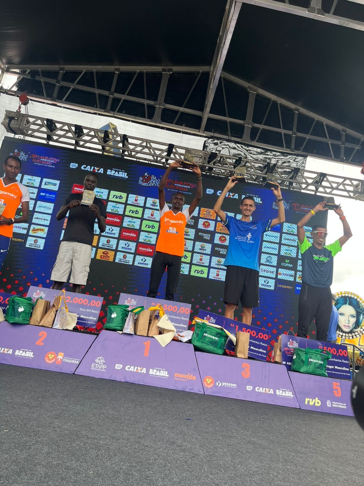 Rio-pretense fica em terceiro lugar na Meia Maratona Internacional de SP
