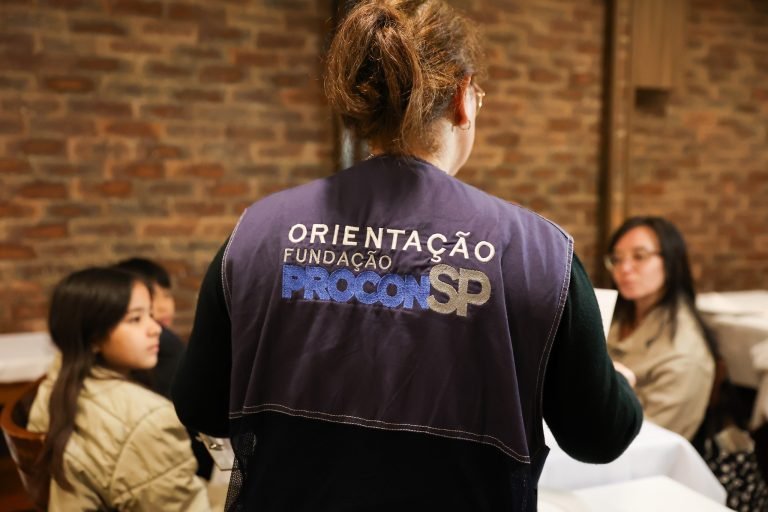 Procon aponta variação de quase 280% no preço de material escolar