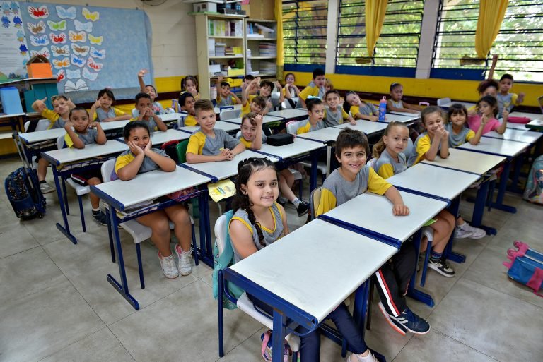Alfabetização bate recorde em SP: três em cada quatro crianças já sabem ler aos 7 anos