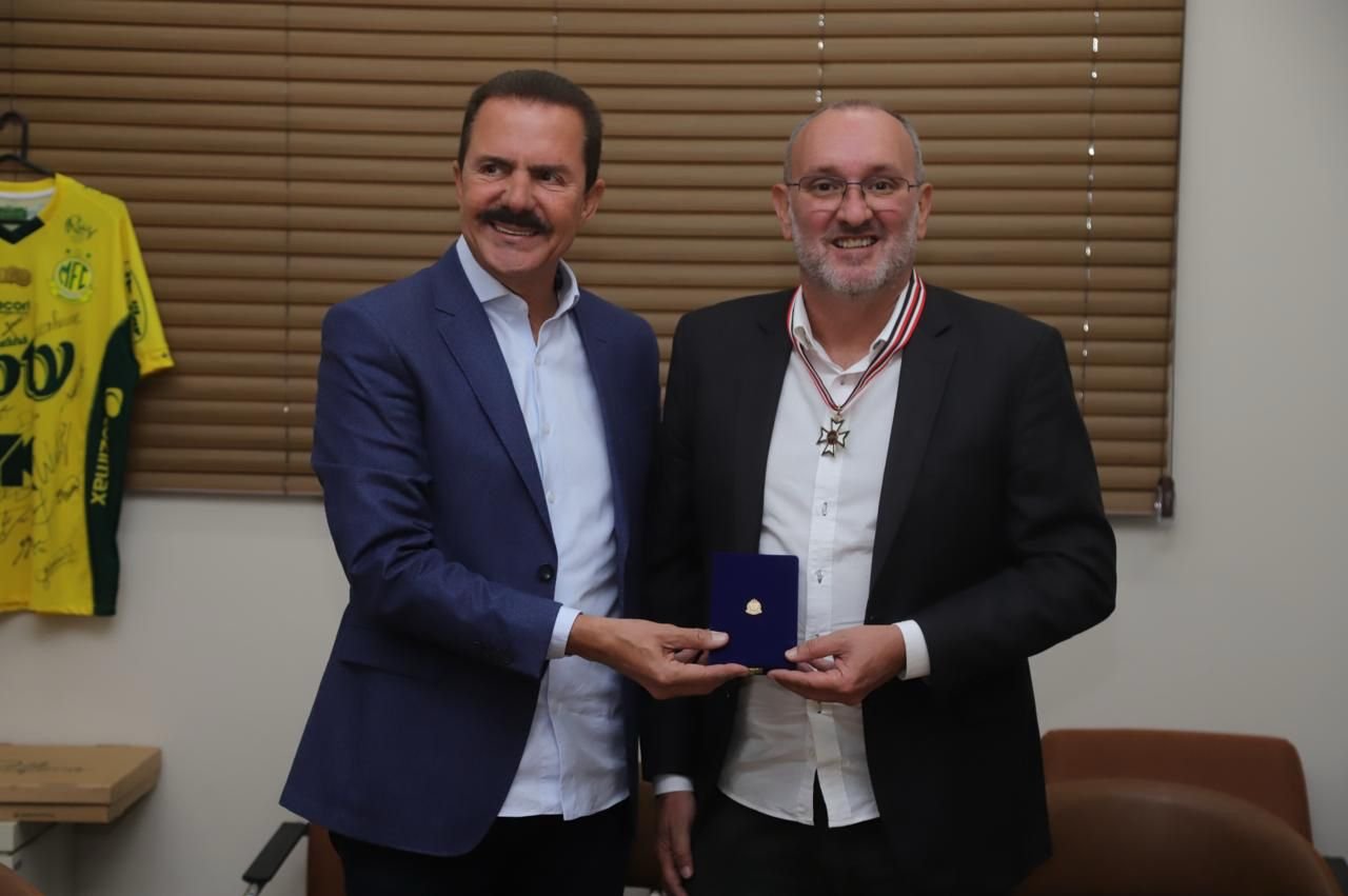 Maurício Nogueira, virologista da Famerp, recebe homenagem na Alesp