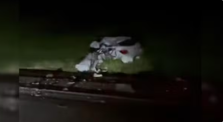 Motorista de carro morre em batida frontal contra caminhão em Novo Horizonte