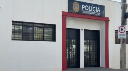 Irmãos morrem afogados em piscina de vizinho