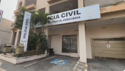 Homens armados fazem morador refém e roubam propriedade rural
