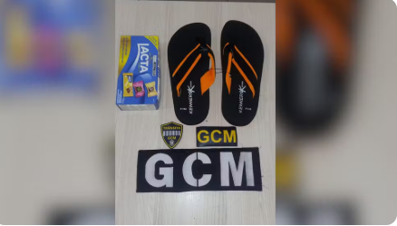 Jovem é preso pela décima quarta vez suspeito de furtar par de chinelos e caixa de bombons