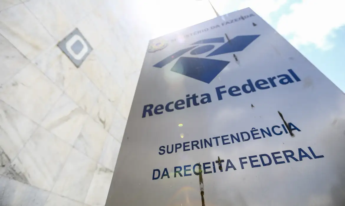 Receita Federal paga lote da malha fina de janeiro