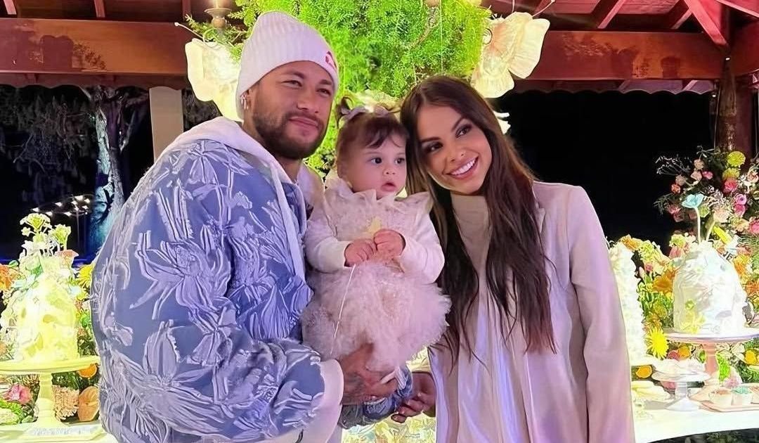 Neymar Defende Mãe e Mãe de Sua Terceira Filha Após Ataques Online em Festa Familiar