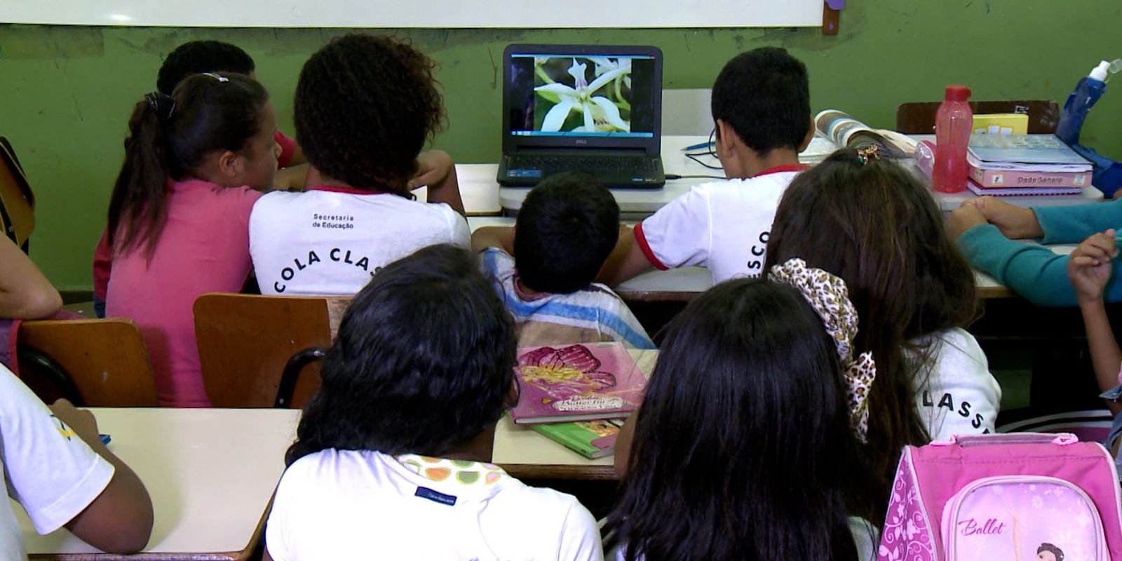 Racismo nas Escolas: ‘Caminhos da Reportagem’ da TV Brasil Expõe Desafios e Aponta Soluções