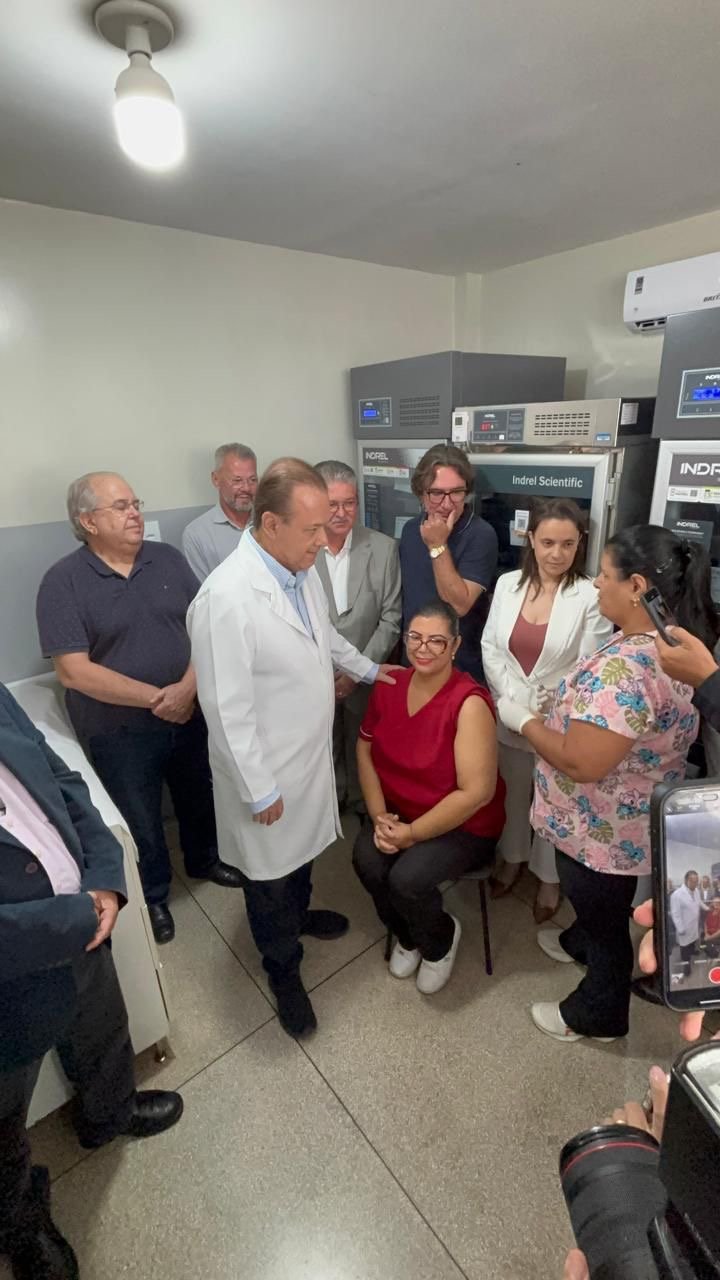 Enfermeira de Mirassol é a primeira a se vacinar contra a chikugunia