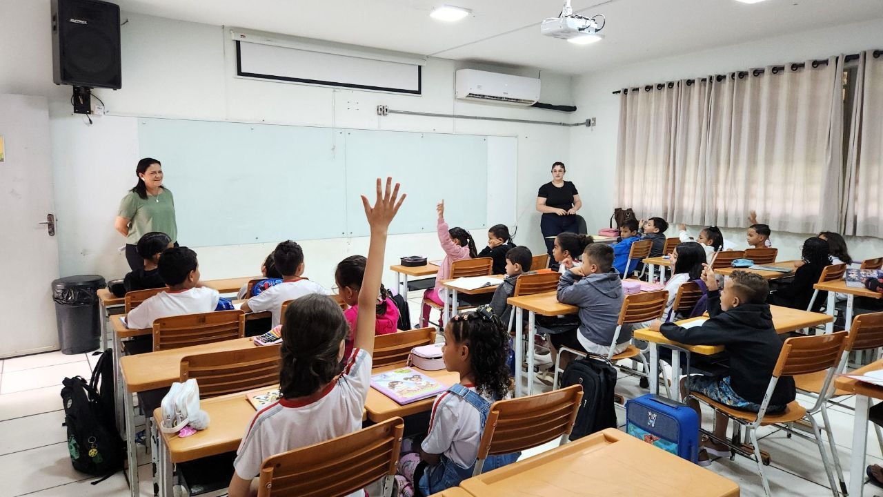 Rede municipal inicia aulas com 37,5 mil alunos em Rio Preto