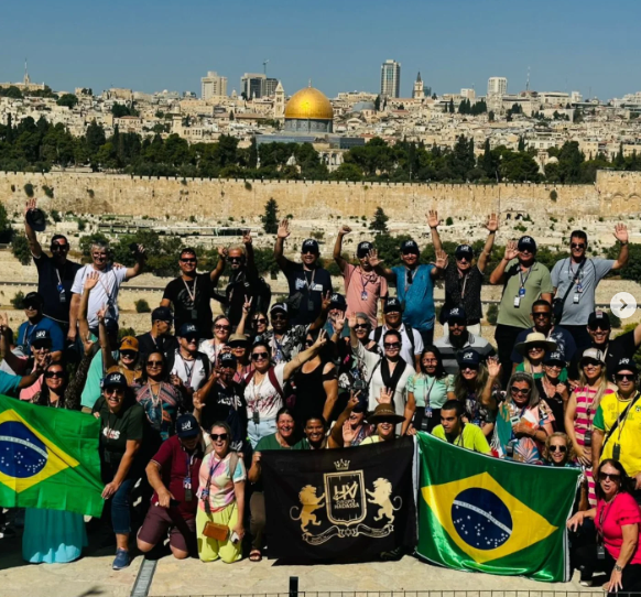 MILHARES DE PESSOAS JÁ FORAM A ISRAEL COM A HADASSA VIAGENS E O MOVIMENTO SÓ CRESCE