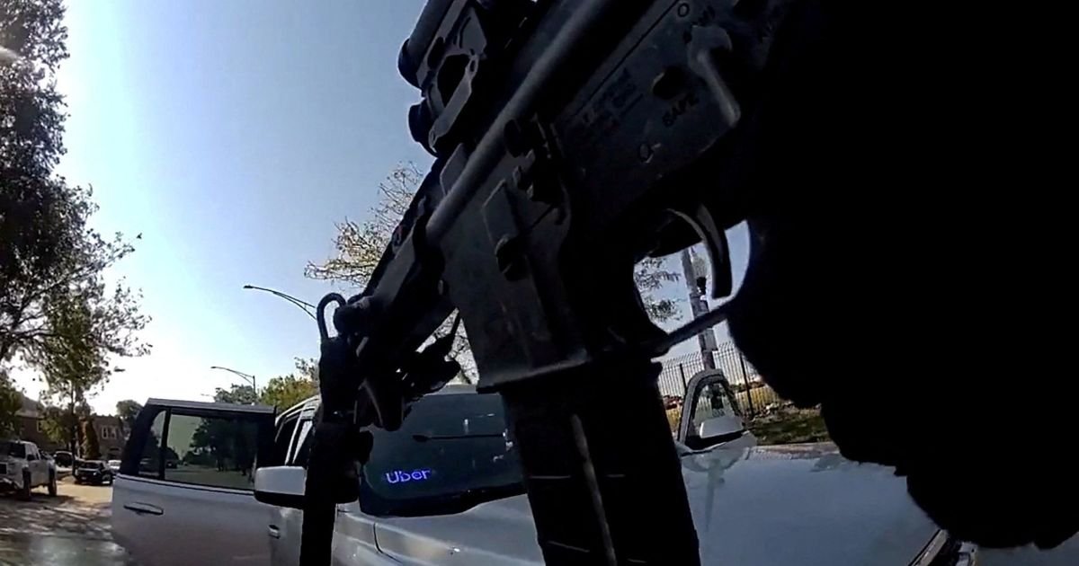 Vídeo Desafia Versão Oficial de Tiroteio da Patrulha da Fronteira em Chicago