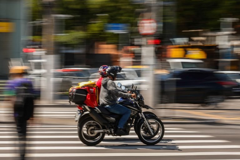 Isenção de IPVA para motos em SP beneficia frota que cresceu 33% no estado em 10 anos