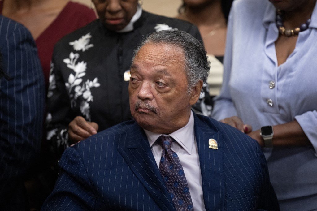 Morre Jesse Jackson, ícone dos direitos civis nos EUA e figura histórica ao lado de Martin Luther King Jr.