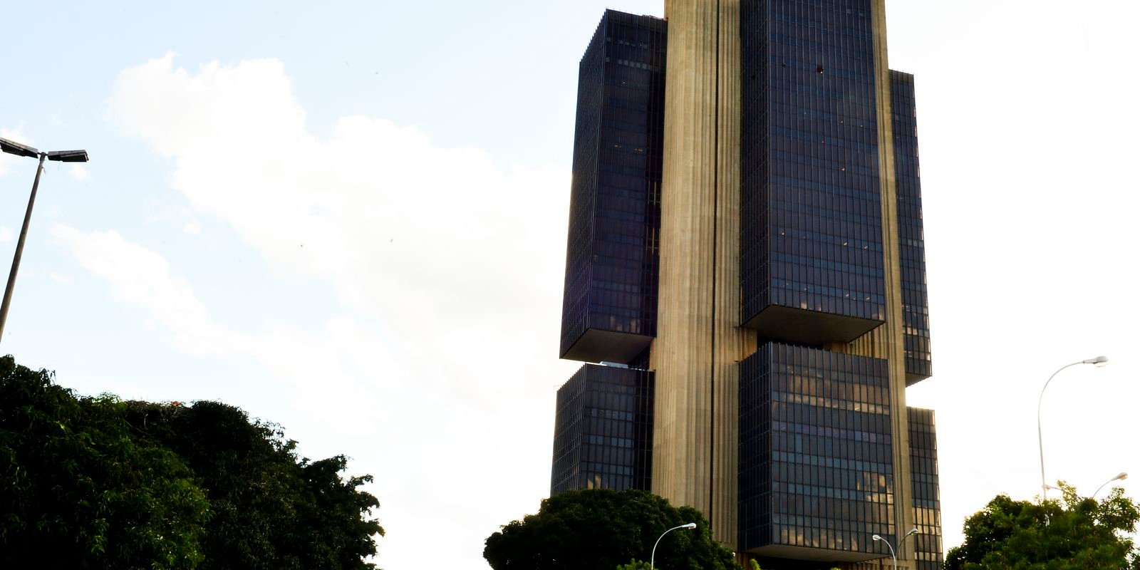 Registrato do Banco Central supera 100 milhões de relatórios e consolida pilar da cidadania financeira