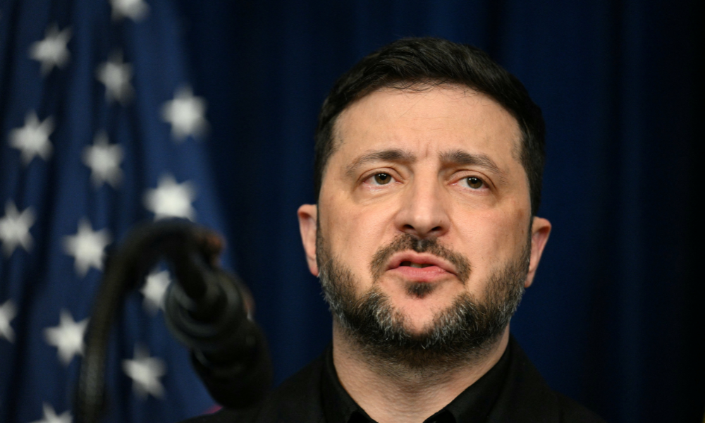 Ucrânia em Alerta: Zelensky Revela Planos Russos para ‘Ataques Massivos’ e Pede Apoio Urgente de Aliados