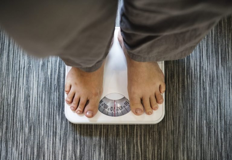 Obesidade infantil causa danos vasculares precoces, indica estudo com crianças paulistas