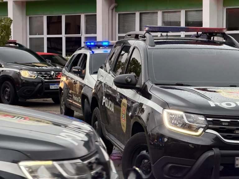 Polícia Civil prende 5 integrantes de facção que movimentou R$ 33 milhões com tráfico de drogas e armas