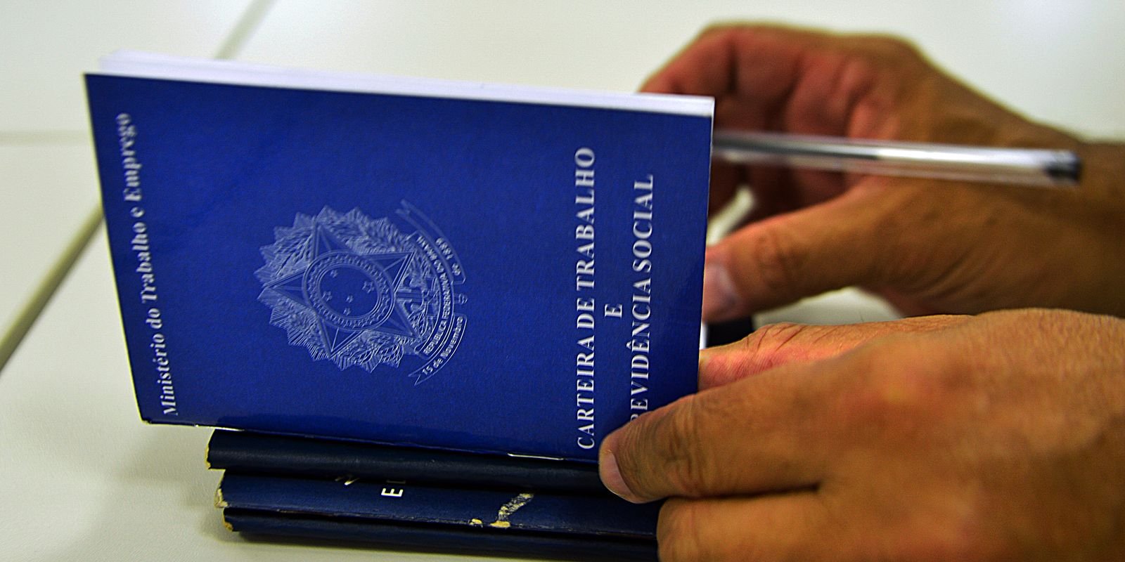 Mercado de Trabalho Brasileiro Inicia o Ano com Saldo Positivo de 112,3 Mil Vagas Formais em Janeiro