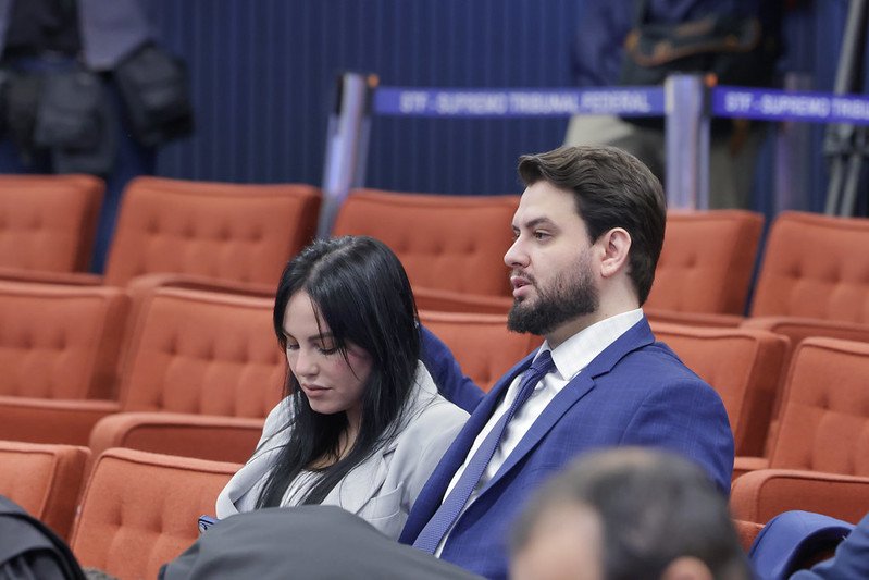 Filipe Martins retorna à prisão em Ponta Grossa após questionamento do ministro Alexandre de Moraes