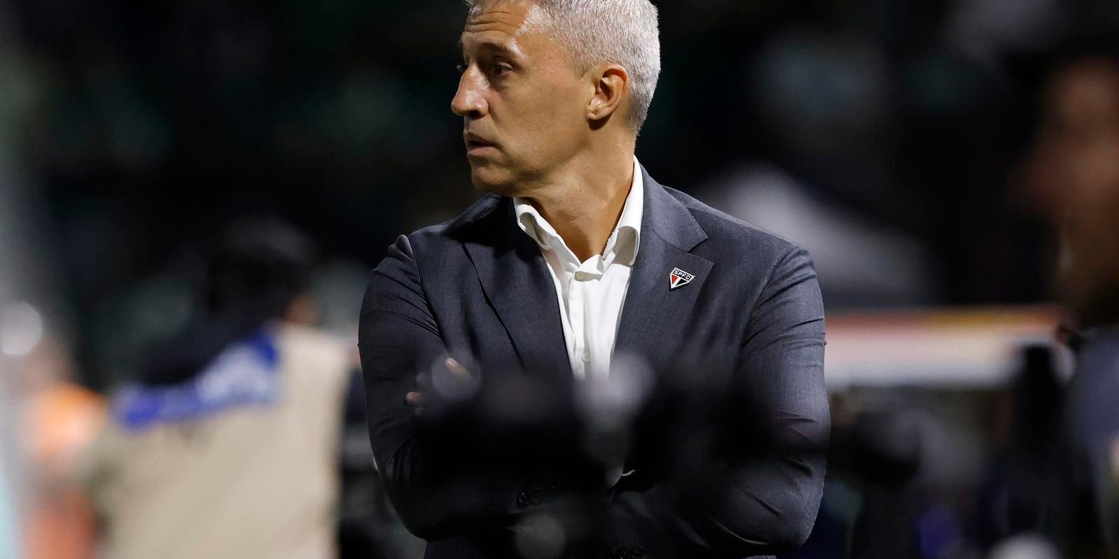 São Paulo oficializa demissão do técnico Hernán Crespo em meio à busca por resultados