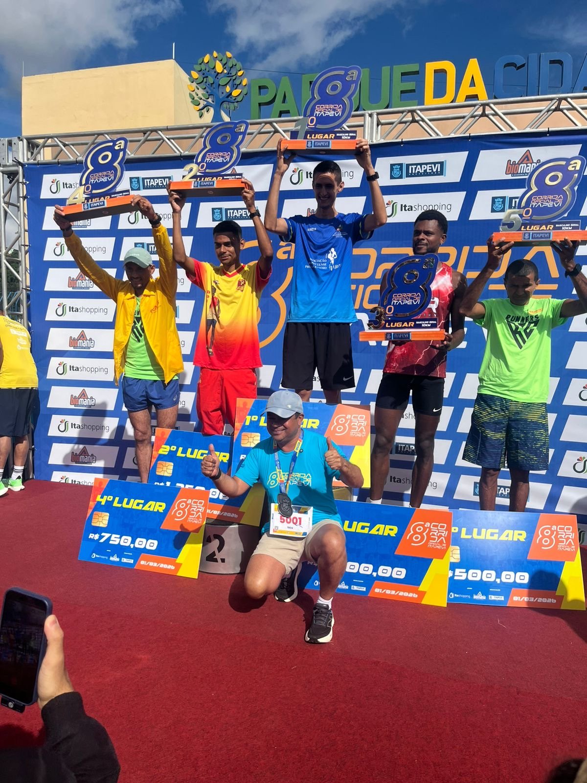 Victor Andrade, de Rio Preto, vence a prova dos 3 mil inscritos em Itapevi