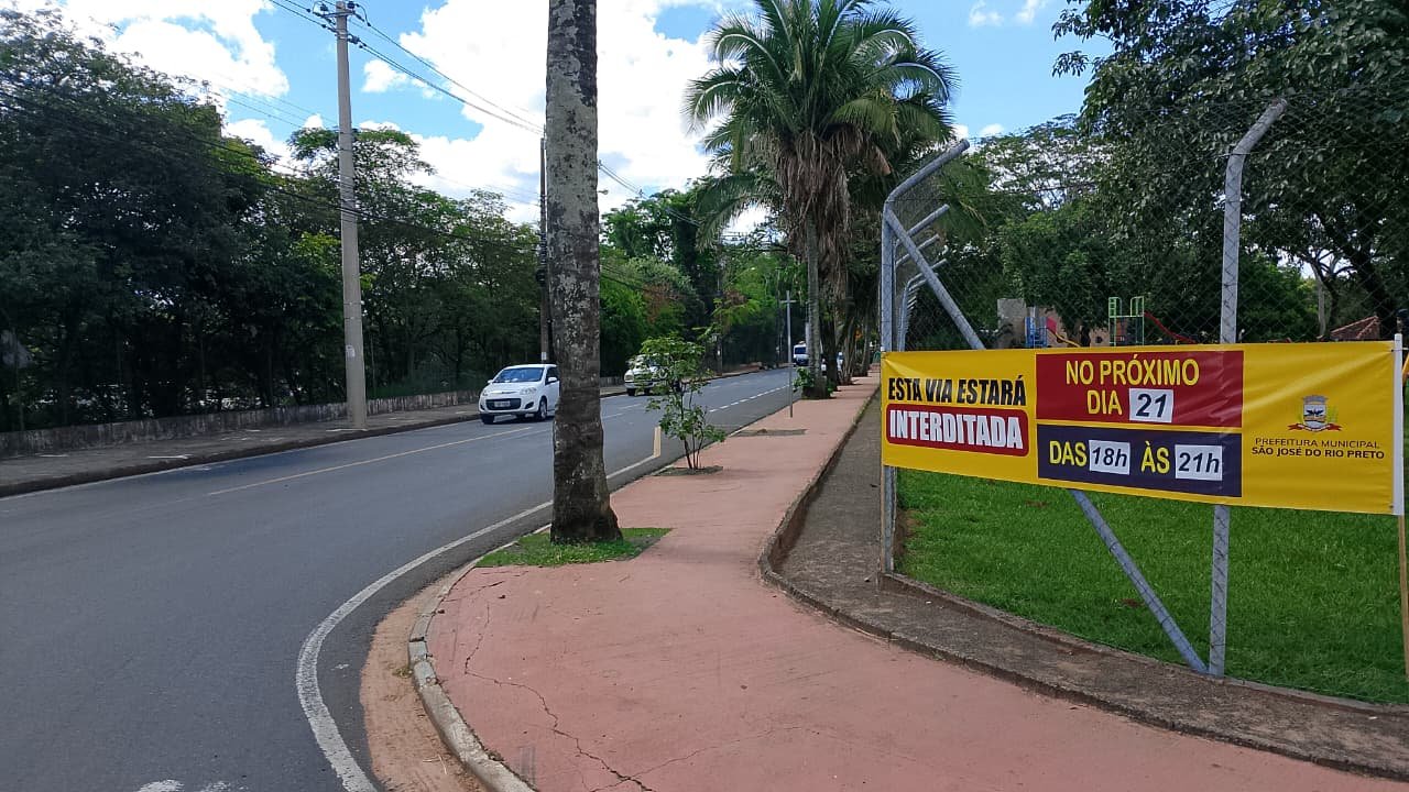Corrida bloqueia o trânsito neste sábado no entorno do Recinto de Exposições