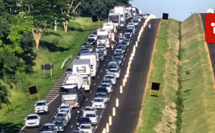 Obras na Rodovia Washington Luís (SP-310) provocam congestionamento de 8 km