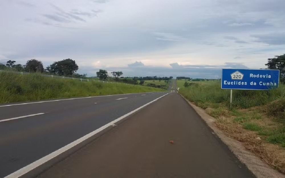 Homem morre atropelado por caminhão na Rodovia Euclides da Cunha em Fernandópolis