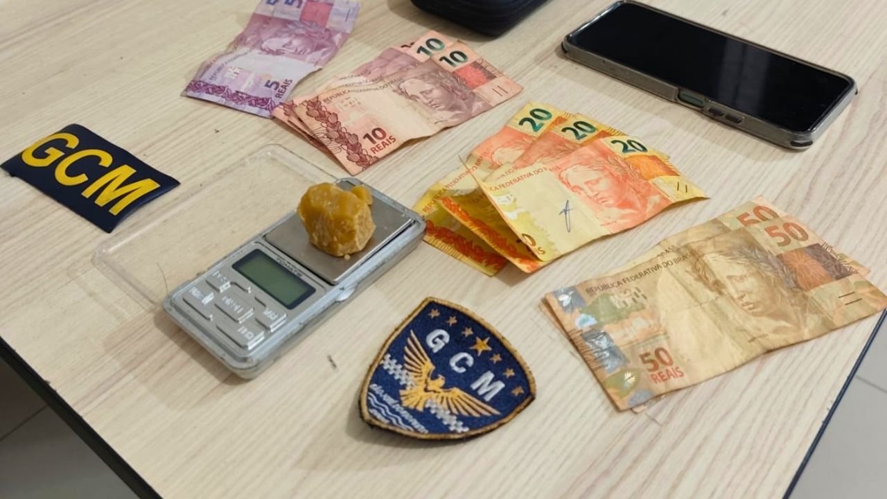 Menor procurado pela justiça é detido vendendo droga no Centro de Rio Preto
