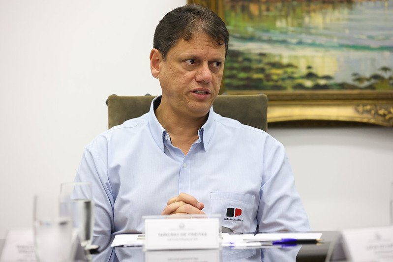 Tarcísio de Freitas no STF: Por que o governador buscou ministros para discutir Bolsonaro e a Sabesp?