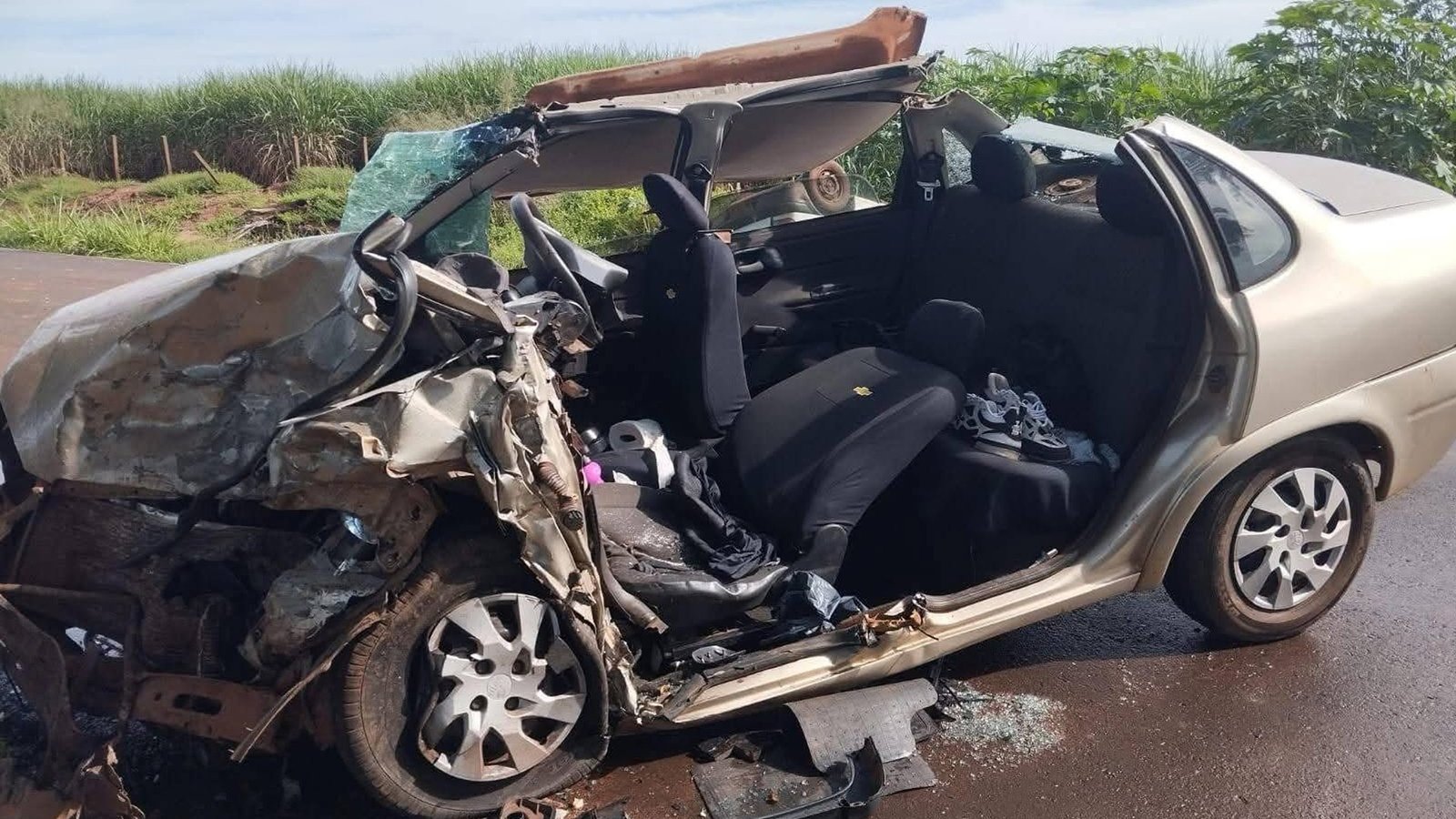 Tragédia na vicinal: colisão frontal mata três e fere quatro, com vítimas entre o lazer e o trabalho