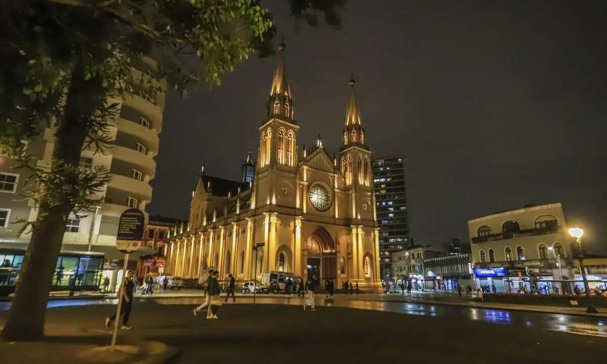 As igrejas históricas de Curitiba: guardiãs da fé e da memória da cidade