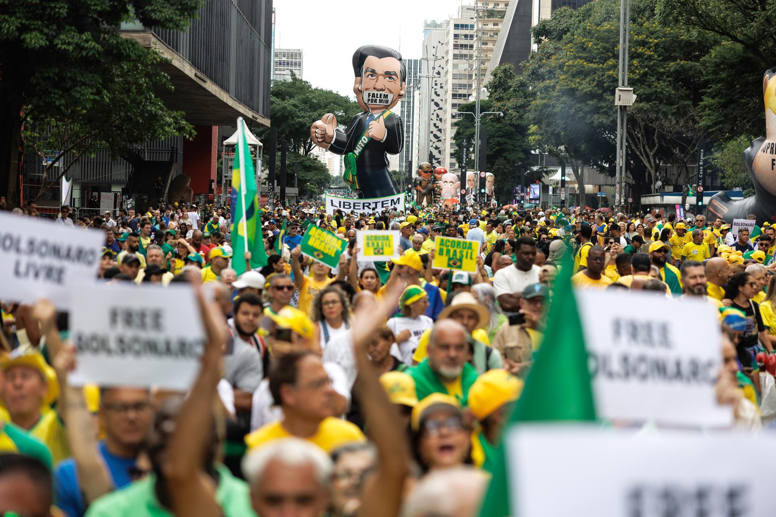 Onda de protestos ‘Acorda, Brasil’ mobiliza multidões e questiona cenário político nacional