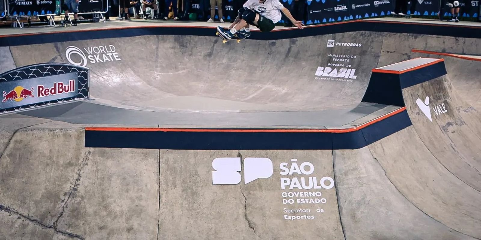 Kalani Konig conquista vice-campeonato mundial de Skate Park em São Paulo, elevando o Brasil ao pódio global