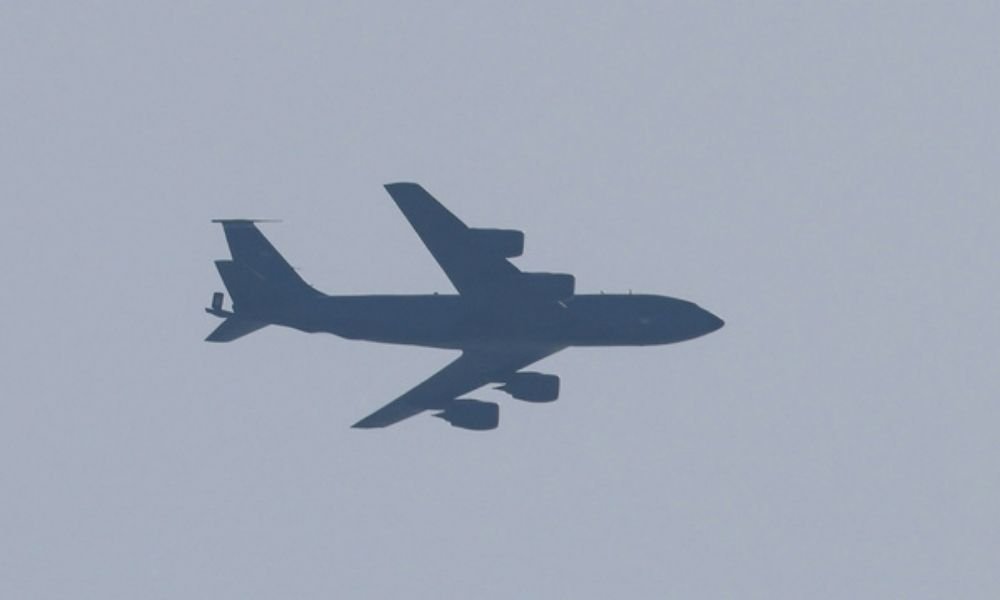 Queda de aeronave militar dos EUA no Iraque resulta na morte de quatro tripulantes