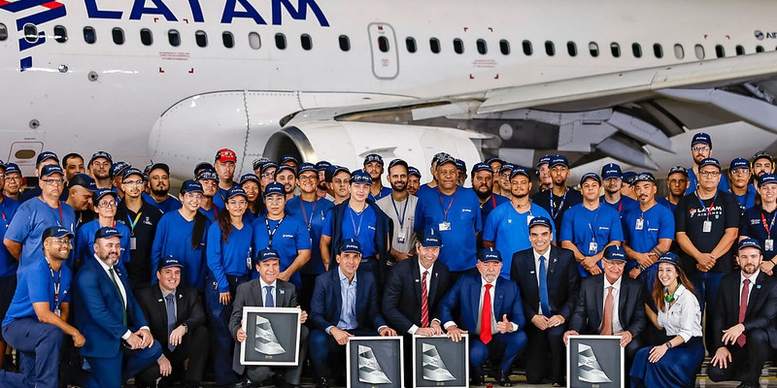 Latam integra Embraer à sua frota em movimento histórico para a aviação brasileira