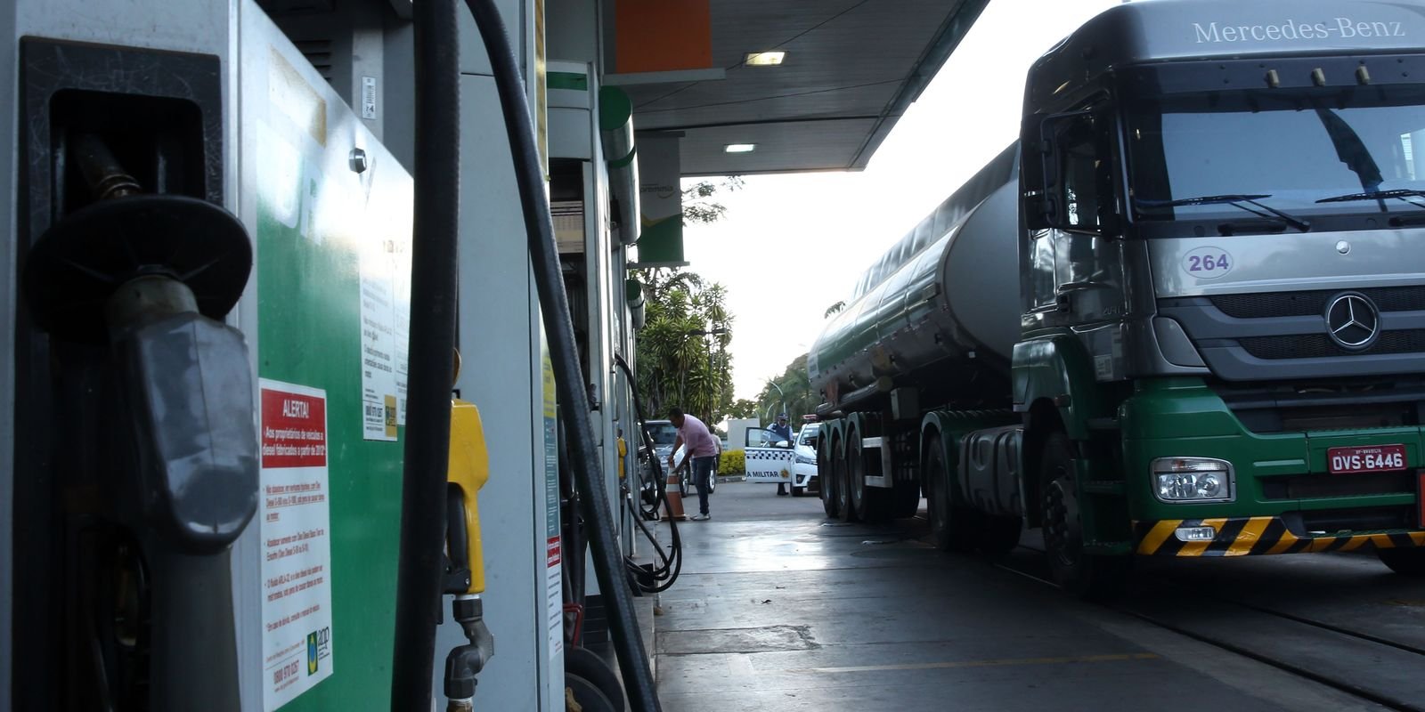 Medida provisória para subsidiar diesel em R$ 1,20 deve ser publicada esta semana, afirma Durigan