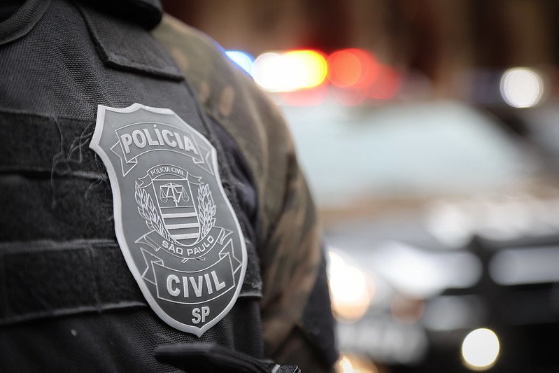 Operação da Polícia cumpre mandados contra esquema de desvio de medicamentos em Barueri