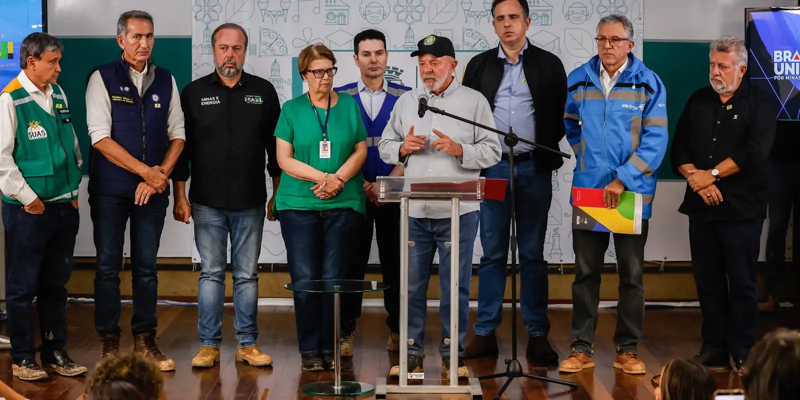 Lula anuncia adoção de modelo do RS para financiamento de moradias a desabrigados em Minas Gerais
