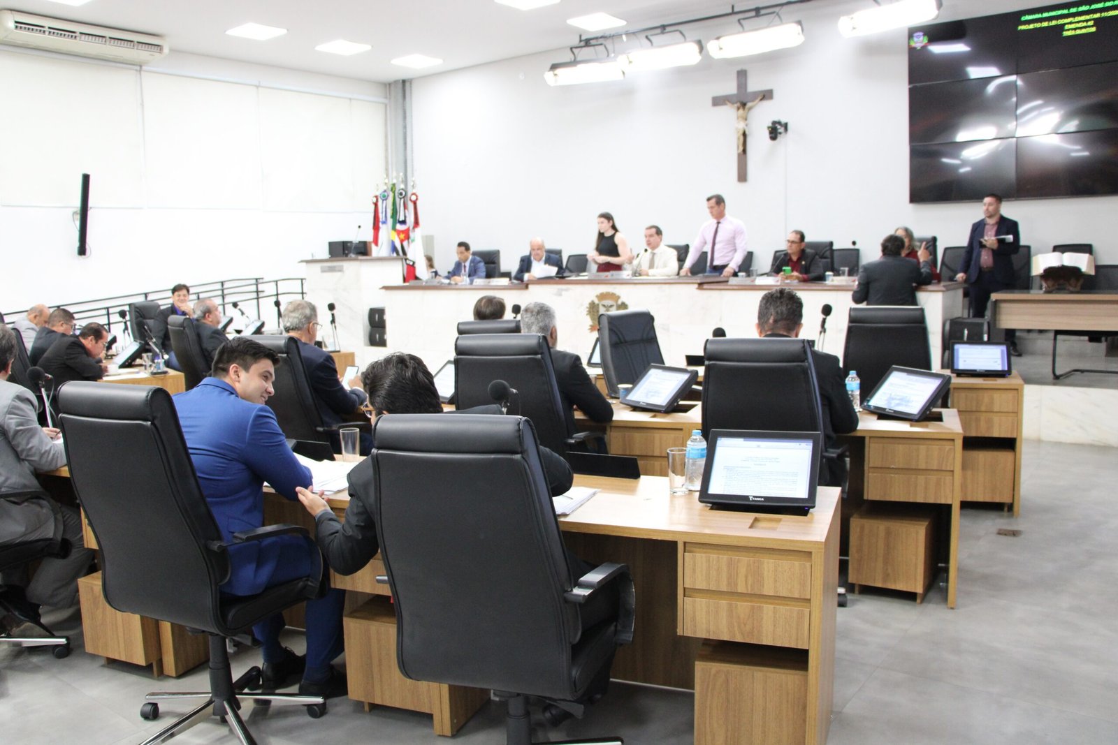Vereadores voltam a discutir projeto que cria mais 50 cargos na GCM de Rio Preto