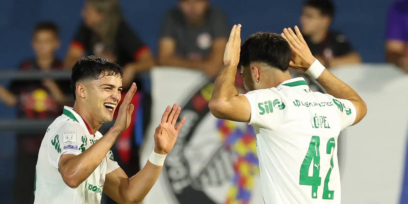 Palmeiras Consolida Liderança no Brasileiro com Vitória Estratégica Fora de Casa