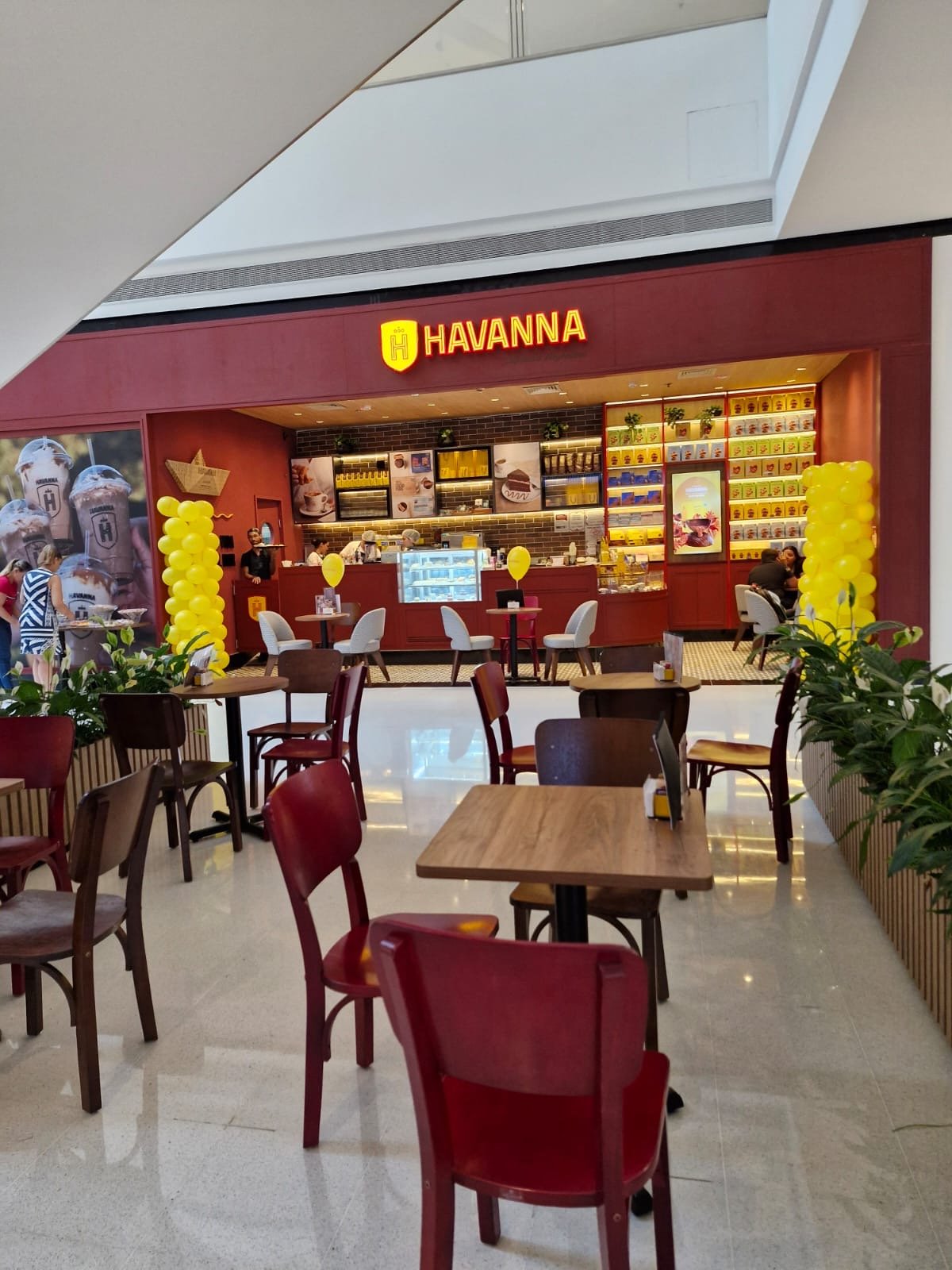 Iguatemi Rio Preto inaugura Havanna Cafeteria