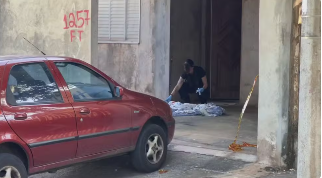 Casal é baleado em casa na presença dos filhos por suspeito procurado por estupro de vulnerável em Rio Preto