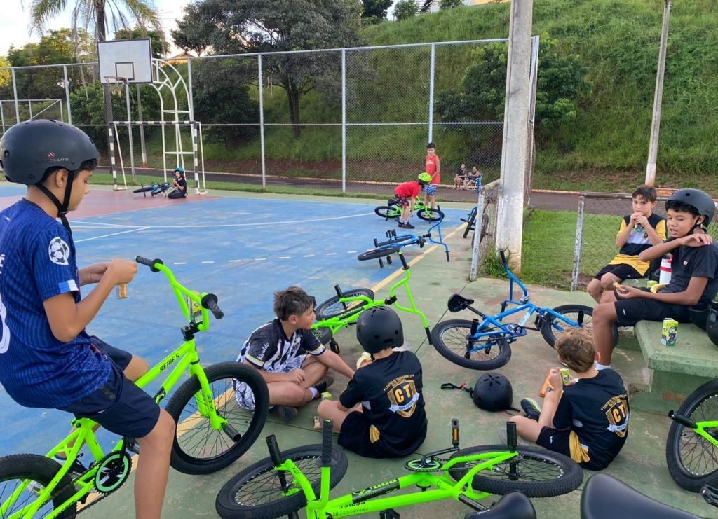 Governo de SP inaugura sete centros de formação esportiva em apenas quatro dias