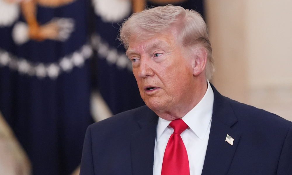 Trump comenta análise de arquivos sobre Ovnis e menciona documentos ‘interessantes’