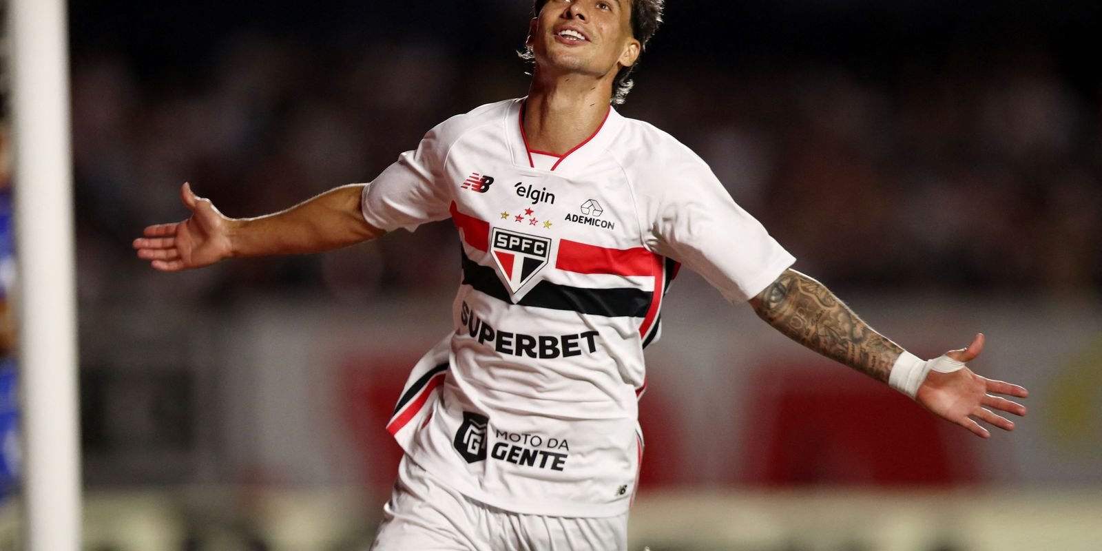 Brasileirão: Com Show de Ferreira, São Paulo Goleia Cruzeiro por 4 a 1 e Ascende à Vice-liderança