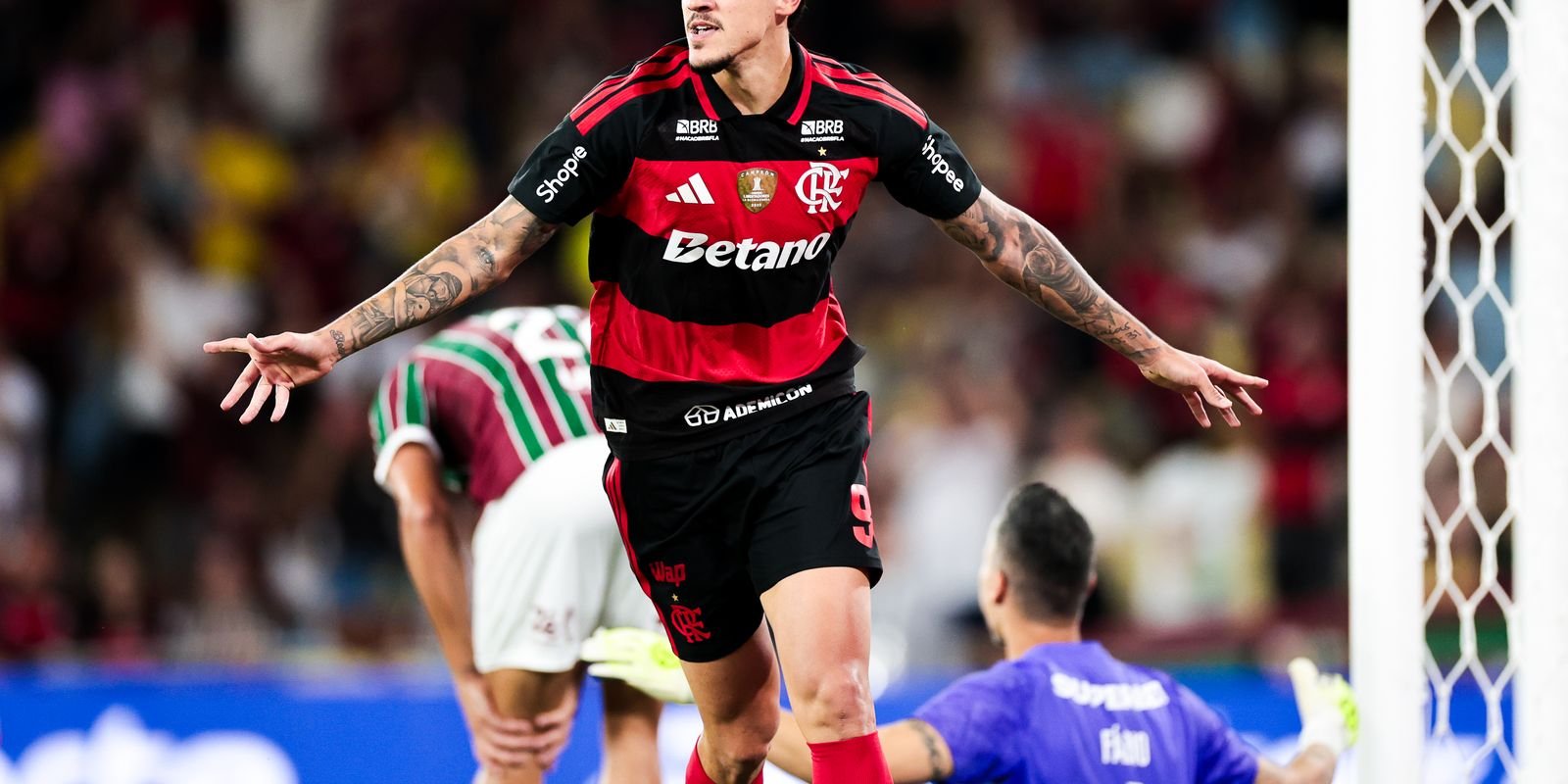 Flamengo vence Fluminense com dois gols de Pedro e movimenta a disputa no Brasileirão