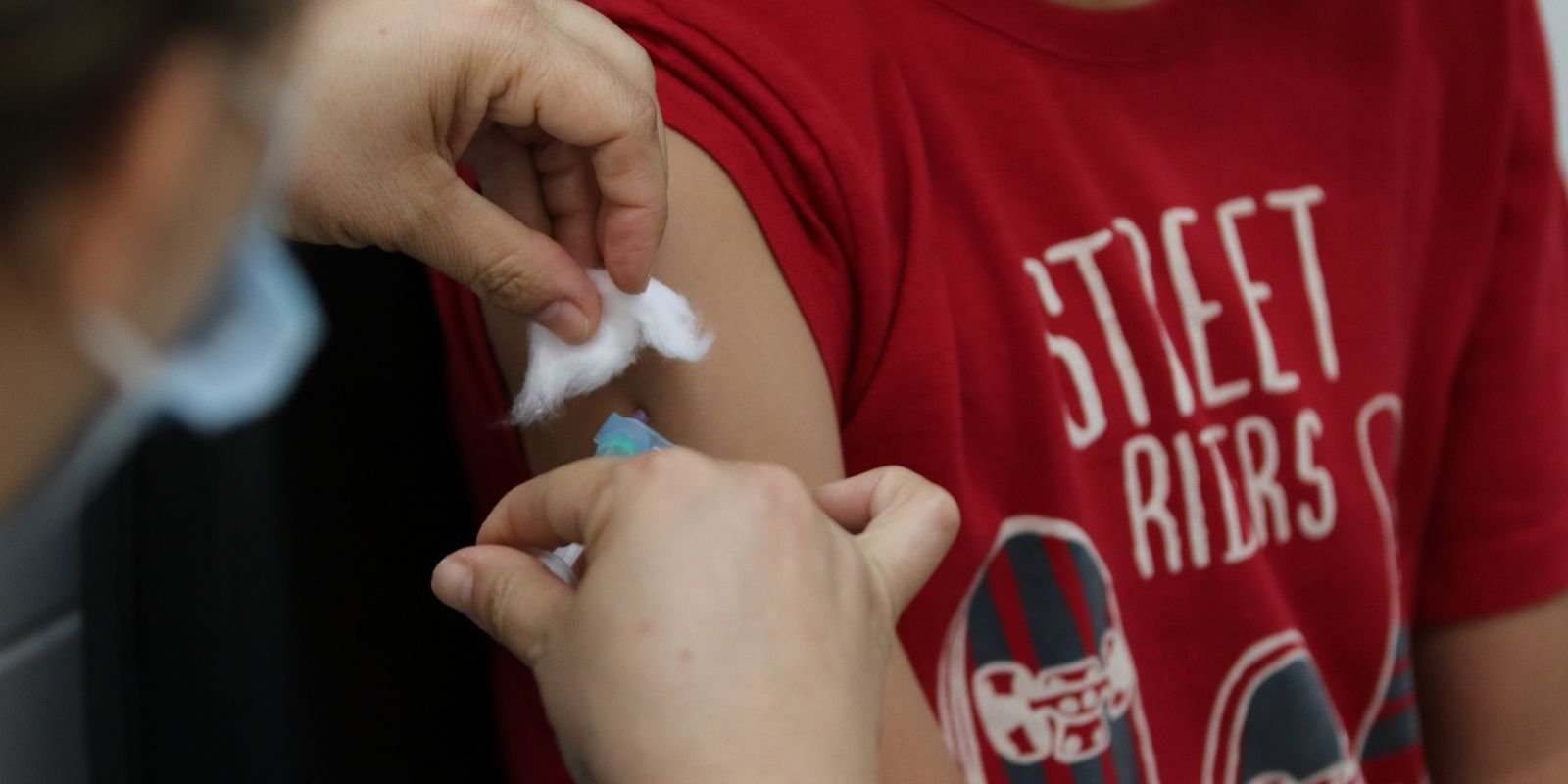 Campanha Nacional de Vacinação nas Escolas busca imunizar 27 milhões de estudantes e reforça importância da prevenção