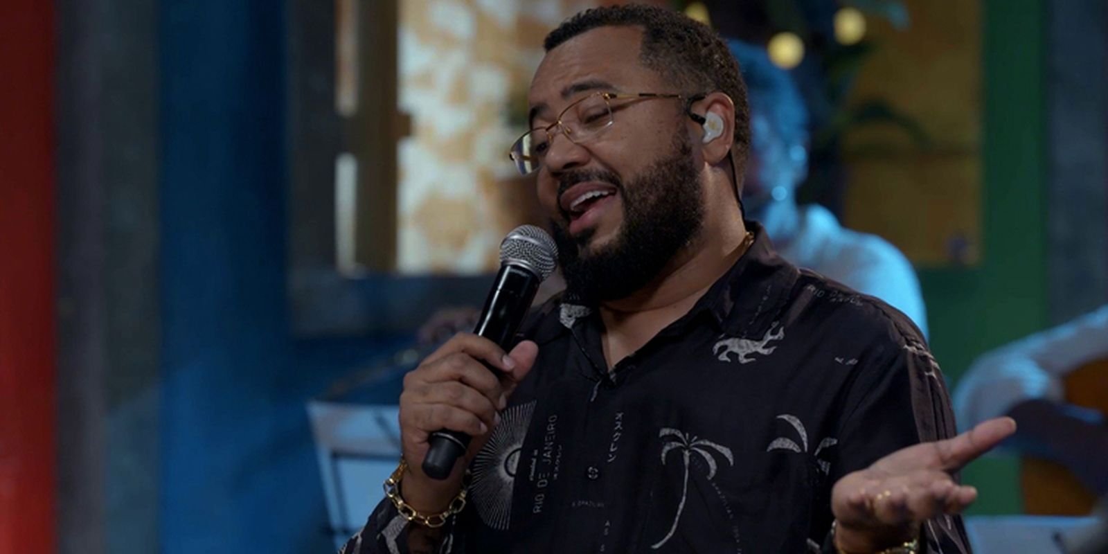 Dudu Nobre é o destaque do Samba da Gamboa neste domingo na TV Brasil: Uma celebração à música nacional