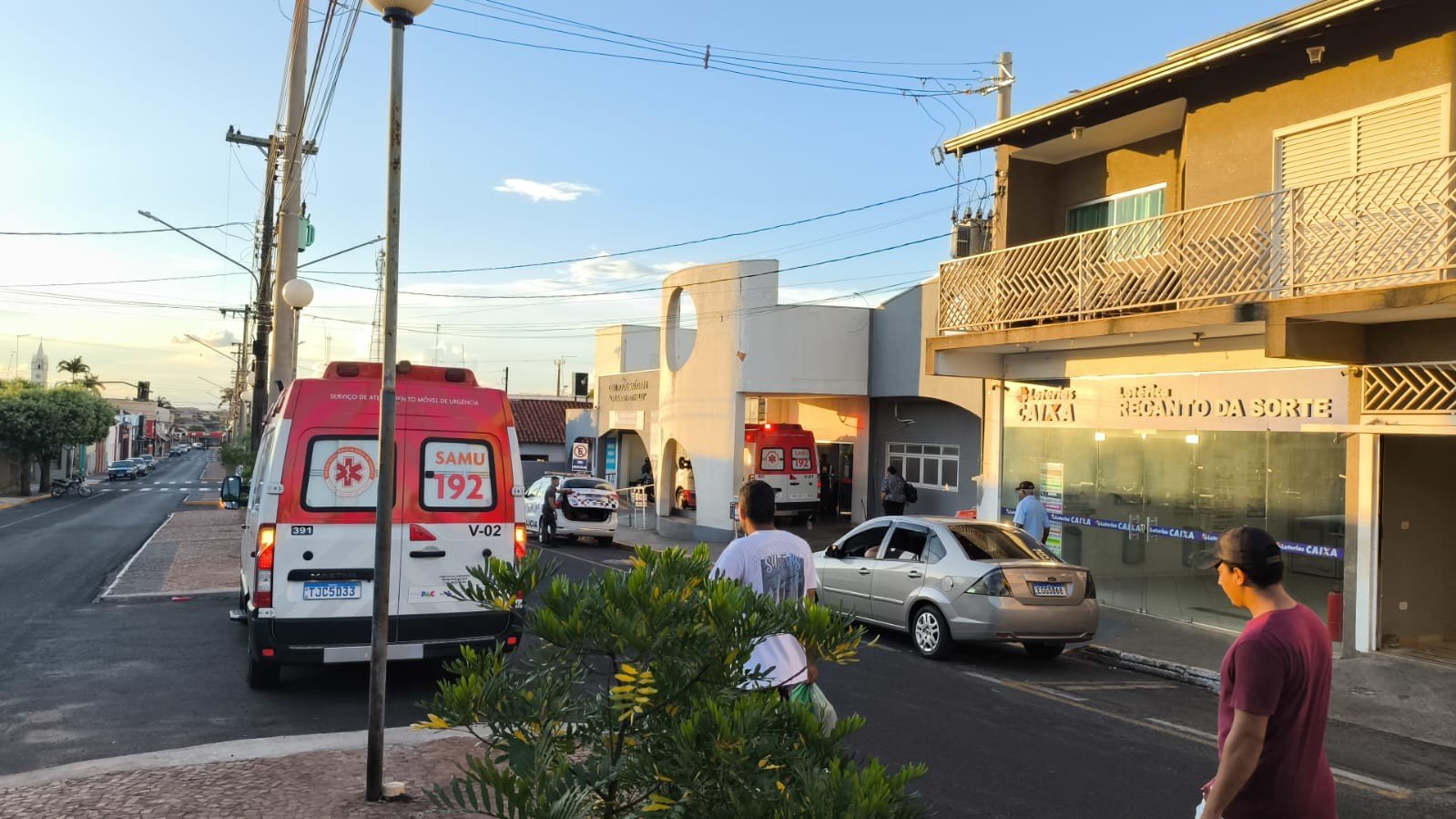 Motorista Embriagado com CNH Suspensa Capota Carro e Enteada de 10 Anos Fica em Estado Crítico no Interior de São Paulo